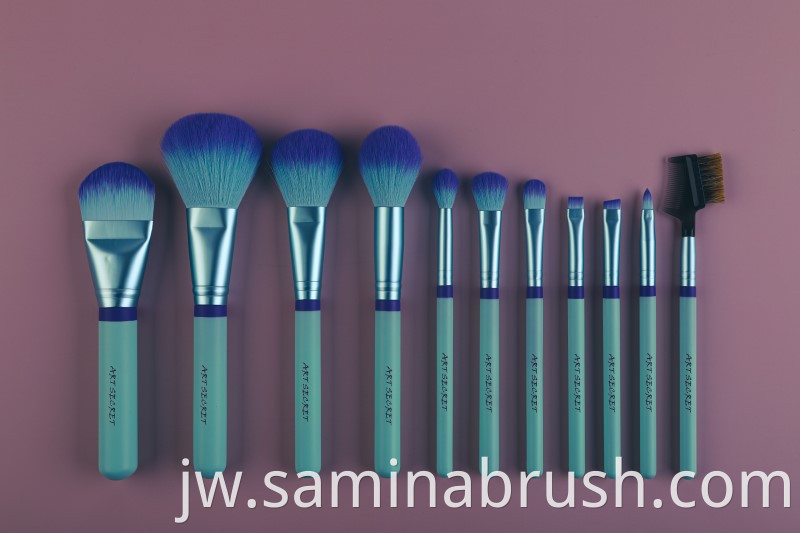Makeup Brush 2030